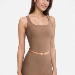 Anna-Kaci Athletic Crop Top NWT Medium